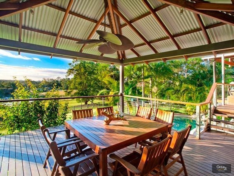 53 Hoy Road, Lake Macdonald QLD 4563