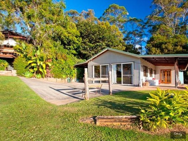 53 Hoy Road, Lake Macdonald QLD 4563