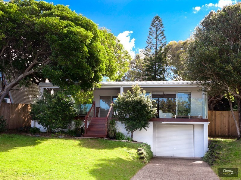 35 Ferguson Street, Sunshine Beach QLD 4567