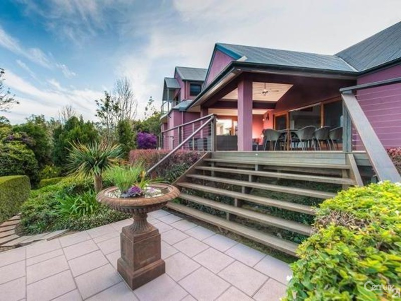 2 Smiths Road, Tinbeerwah QLD 4563