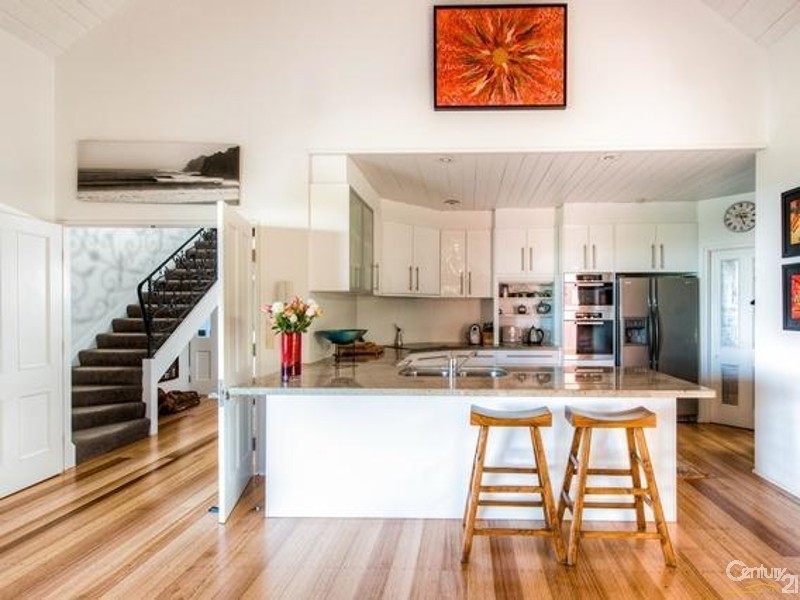 2 Smiths Road, Tinbeerwah QLD 4563