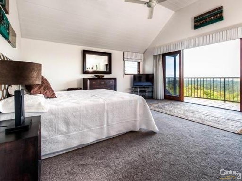 2 Smiths Road, Tinbeerwah QLD 4563