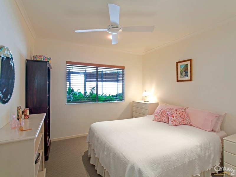 2/33 Elanda Street, Sunshine Beach QLD 4567