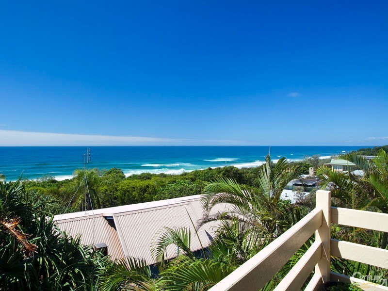 2/16 Park Crescent, Sunshine Beach QLD 4567