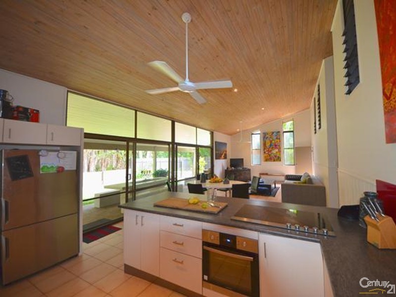 8 June Crescent, Noosaville QLD 4566