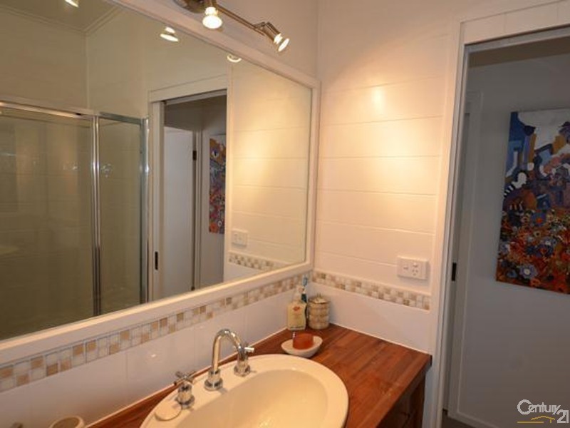 8 June Crescent, Noosaville QLD 4566