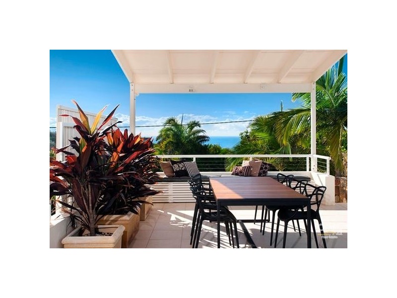 2/41 Sobraon Street, Sunrise Beach QLD 4567