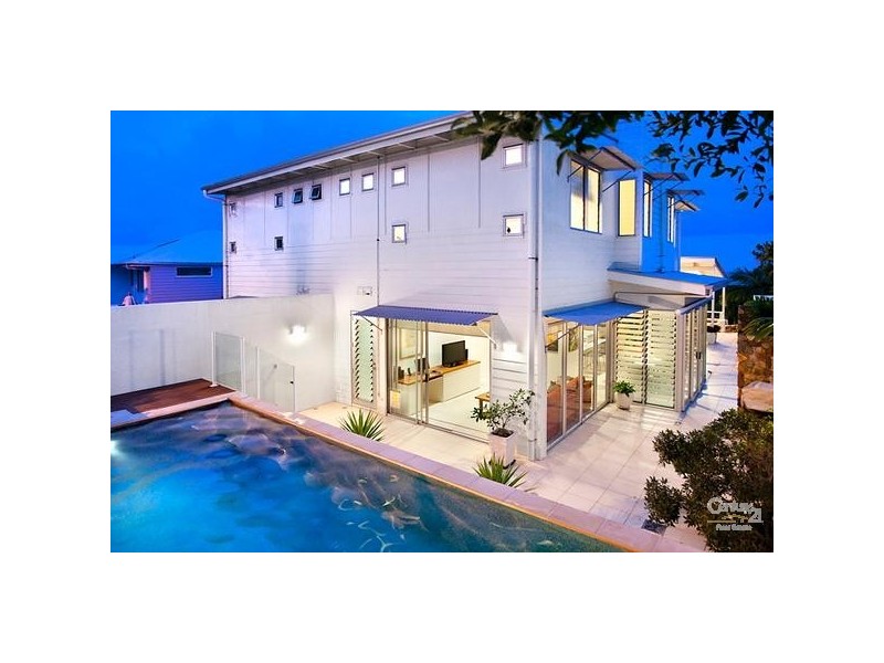 2/41 Sobraon Street, Sunrise Beach QLD 4567