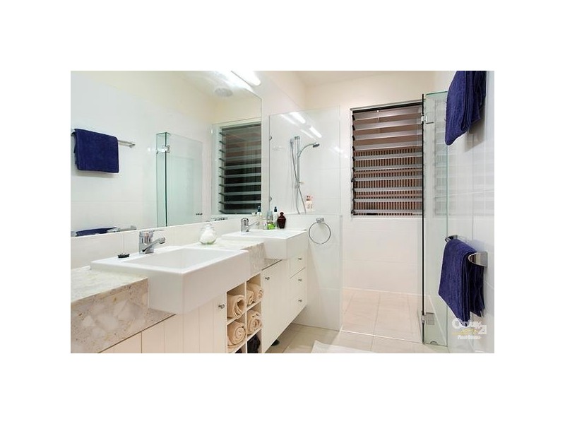 2/41 Sobraon Street, Sunrise Beach QLD 4567