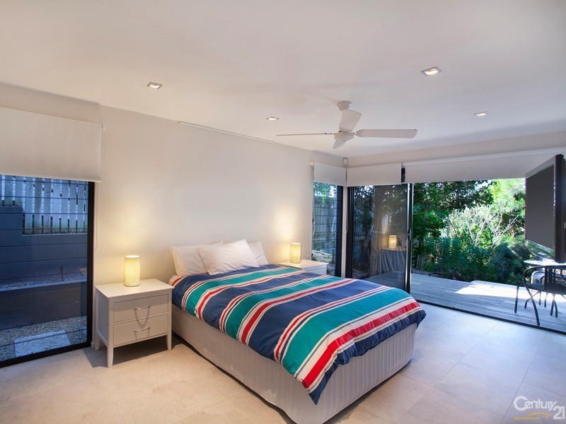 63 Seaview Terrace, Sunshine Beach QLD 4567