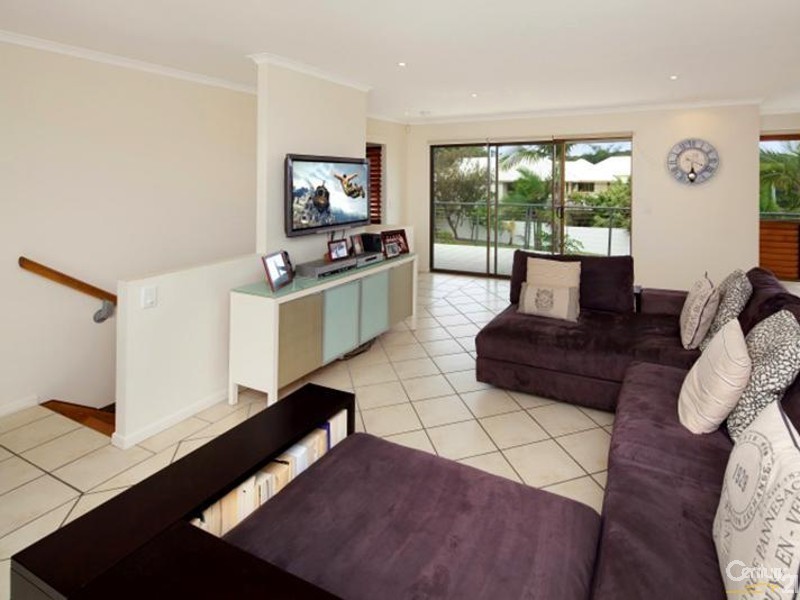 15 Oceania Crescent, Sunshine Beach QLD 4567