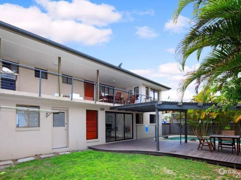 15 Oceania Crescent, Sunshine Beach QLD 4567