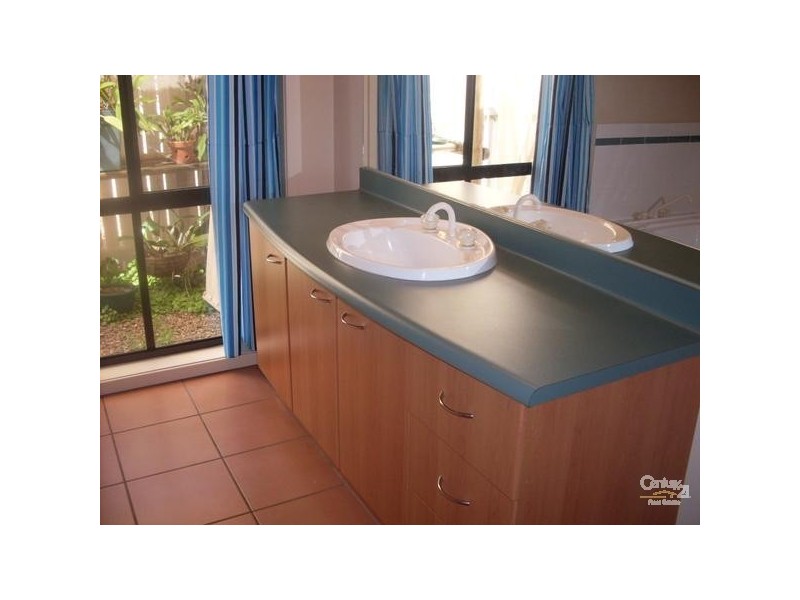 21 Stormbird Drive, Noosa Heads QLD 4567