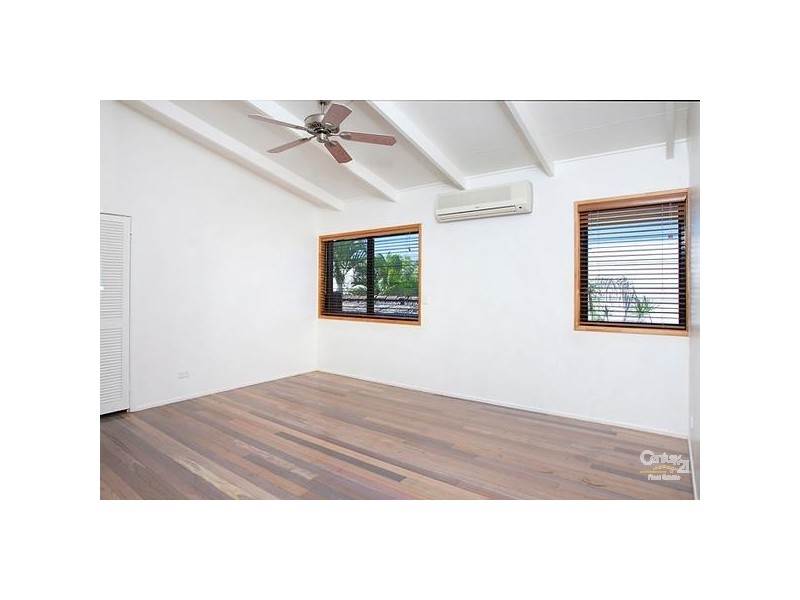 6 Weyba Street, Sunshine Beach QLD 4567