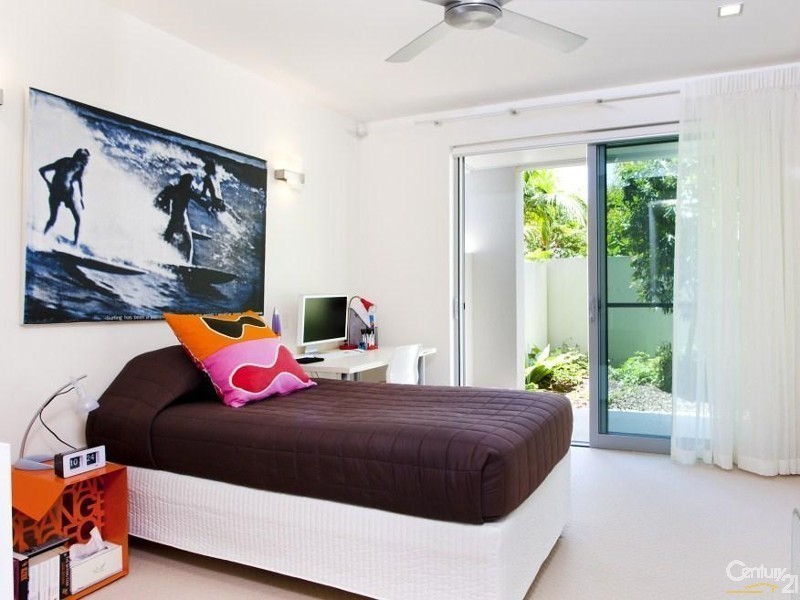 1/8 Serenity Close, Noosa Heads QLD 4567