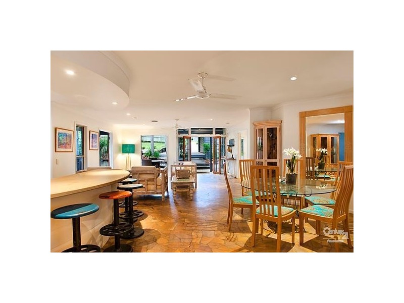 10 Adams Street, Sunshine Beach QLD 4567