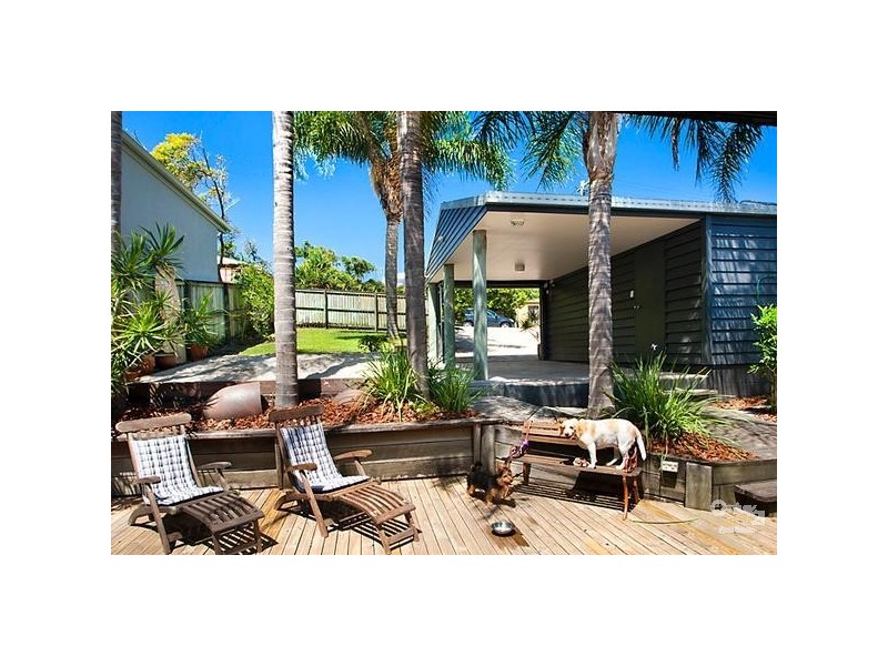 10 Adams Street, Sunshine Beach QLD 4567