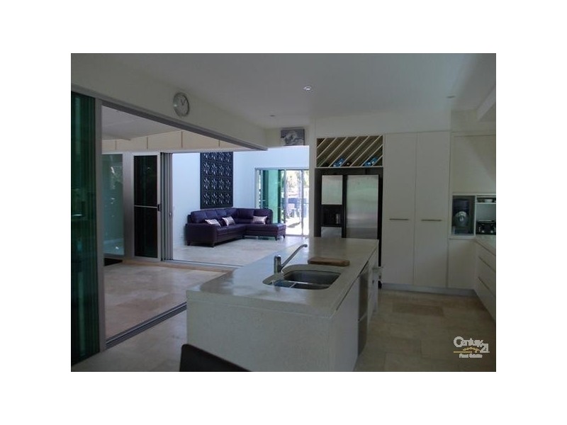 31 Creek Road, Noosaville QLD 4566