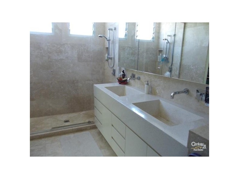 31 Creek Road, Noosaville QLD 4566