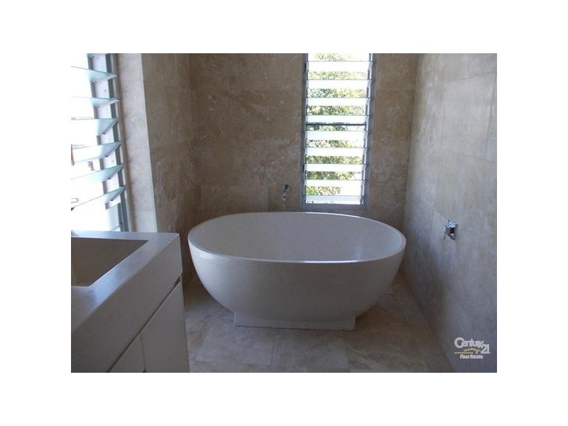 31 Creek Road, Noosaville QLD 4566