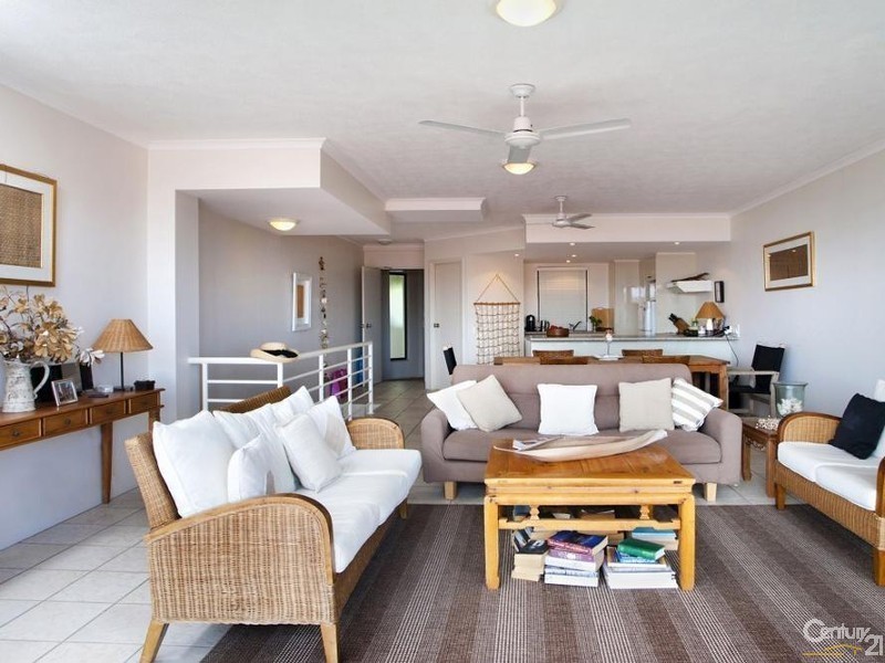 3/8 Park Crescent, Sunshine Beach QLD 4567