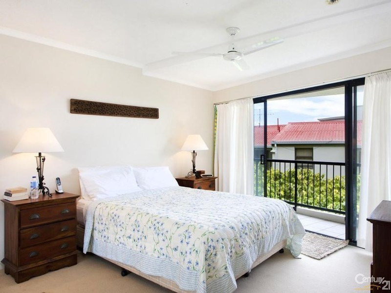 3/8 Park Crescent, Sunshine Beach QLD 4567