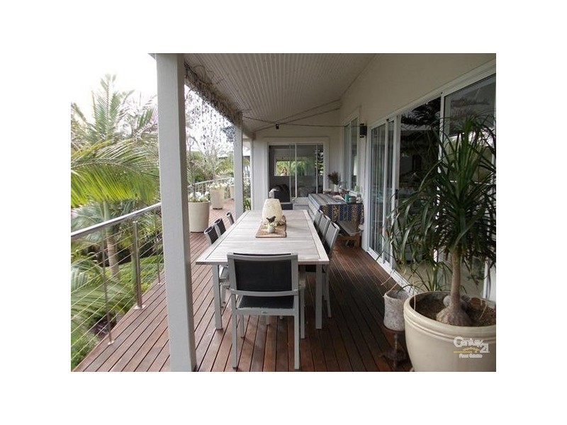7 Bowsprit Place, Sunrise Beach QLD 4567