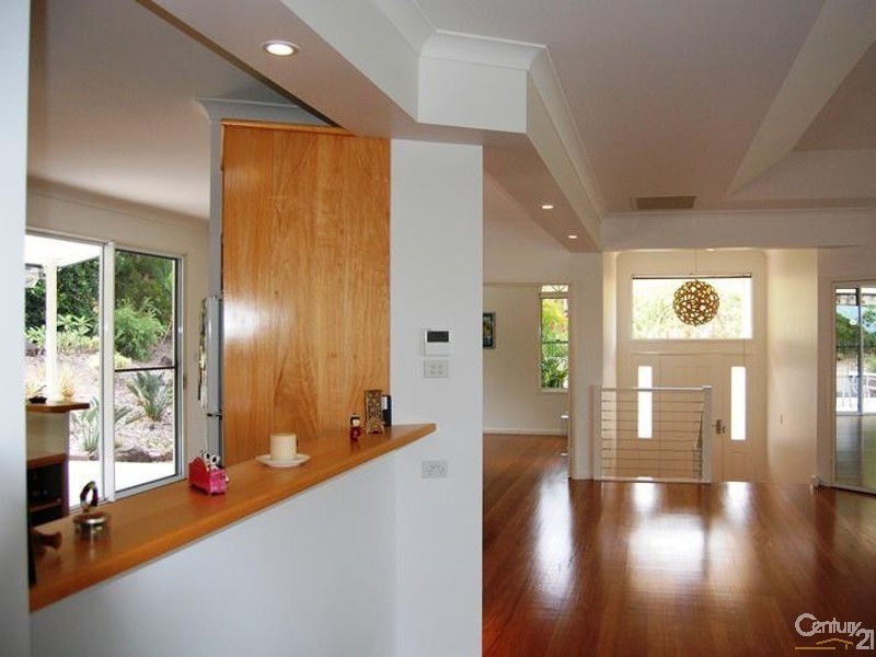 6 Wendoma Court, Tinbeerwah QLD 4563