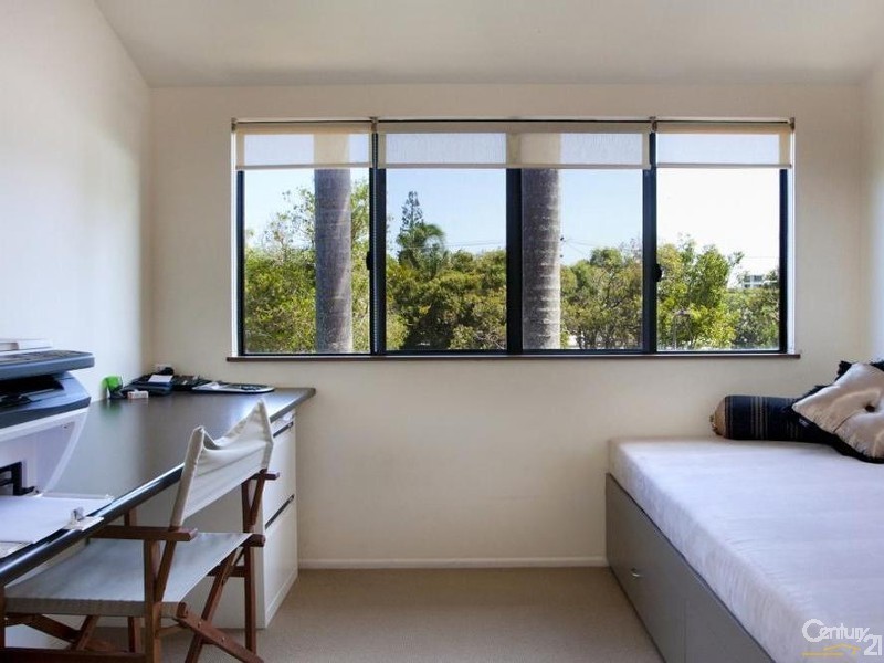 2/17 Hill Street, Sunshine Beach QLD 4567