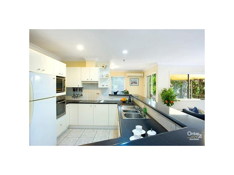 16 Oceania Crescent, Sunshine Beach QLD 4567