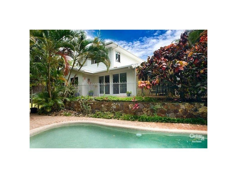 16 Oceania Crescent, Sunshine Beach QLD 4567