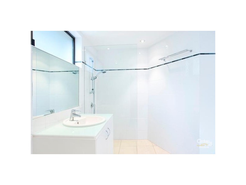 2/1 Crank Street, Sunshine Beach QLD 4567