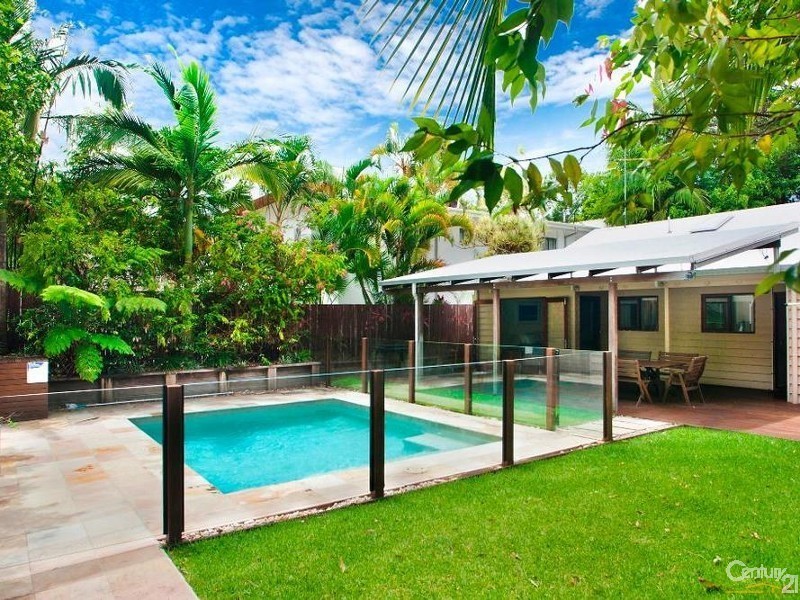 7 Depper Street, Sunshine Beach QLD 4567