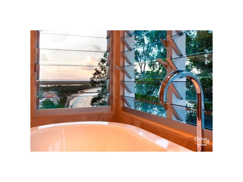 5 Allambi Rise, Noosa Heads QLD 4567