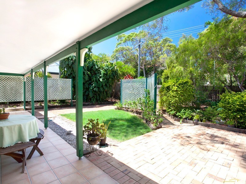 4 Elanda Street, Sunshine Beach QLD 4567
