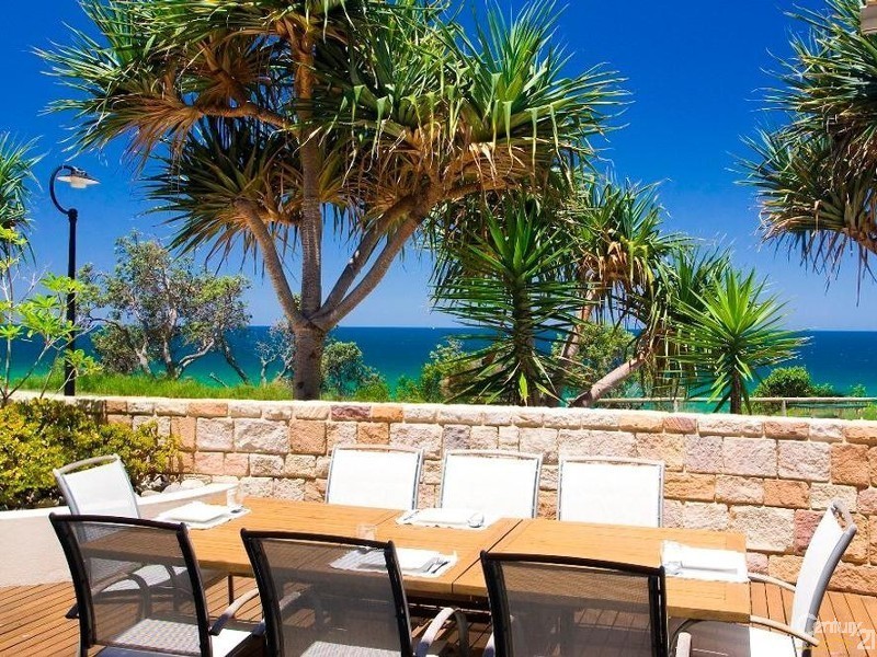25 The Esplanade, Sunshine Beach QLD 4567