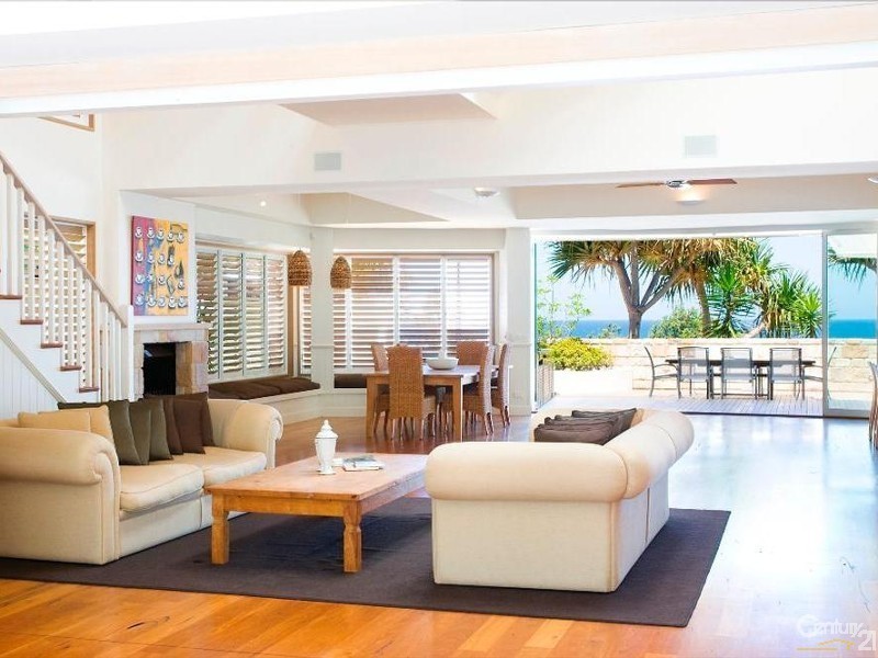 25 The Esplanade, Sunshine Beach QLD 4567