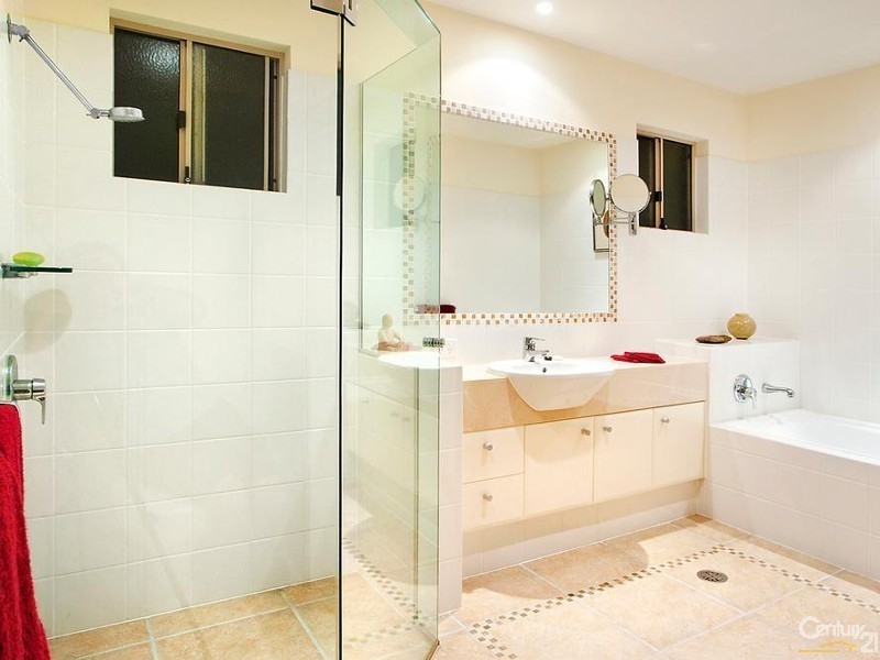 222 The Point, 61 Noosa Springs Drive, Noosa Heads QLD 4567