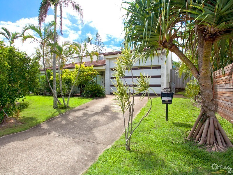 1 Corona Street, Sunshine Beach QLD 4567