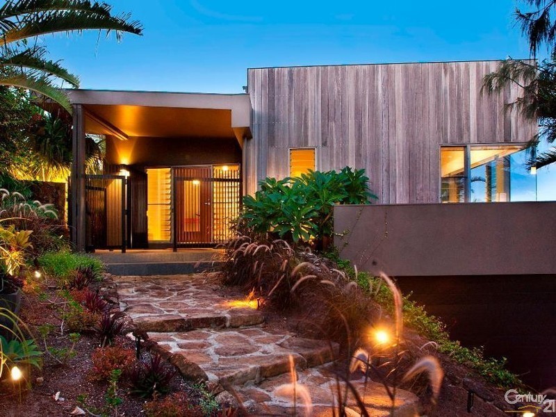 7 Pilchers Gap, Sunshine Beach QLD 4567