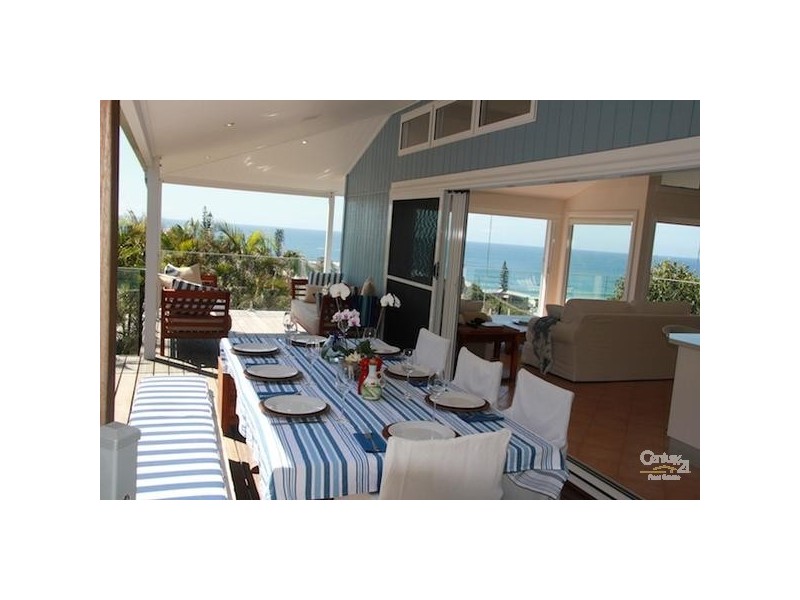 8 Dolphin Bay Drive, Sunshine Beach QLD 4567