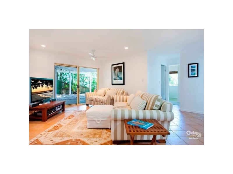 8 Dolphin Bay Drive, Sunshine Beach QLD 4567