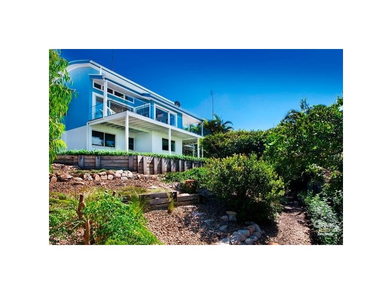 8 Dolphin Bay Drive, Sunshine Beach QLD 4567
