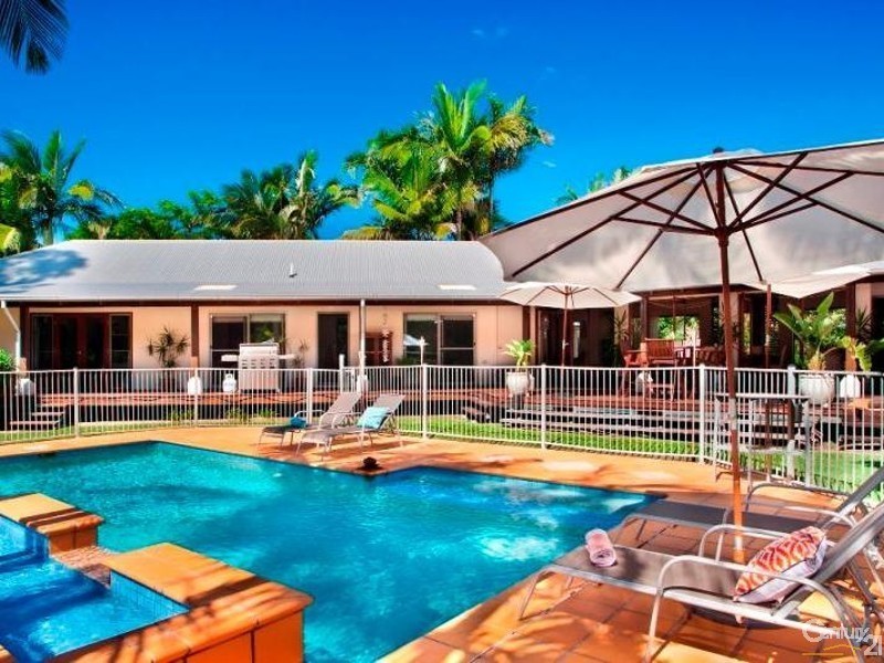 12 Habitat Place, Noosa Heads QLD 4567