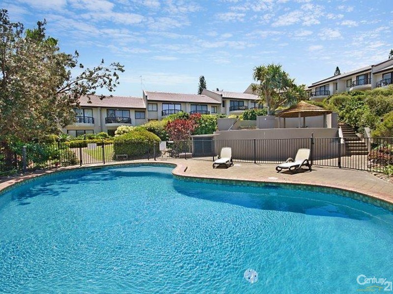 9/2 Orealla Crescent, Sunrise Beach QLD 4567