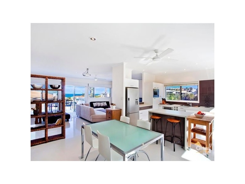 1/6 Sobraon Street, Sunrise Beach QLD 4567