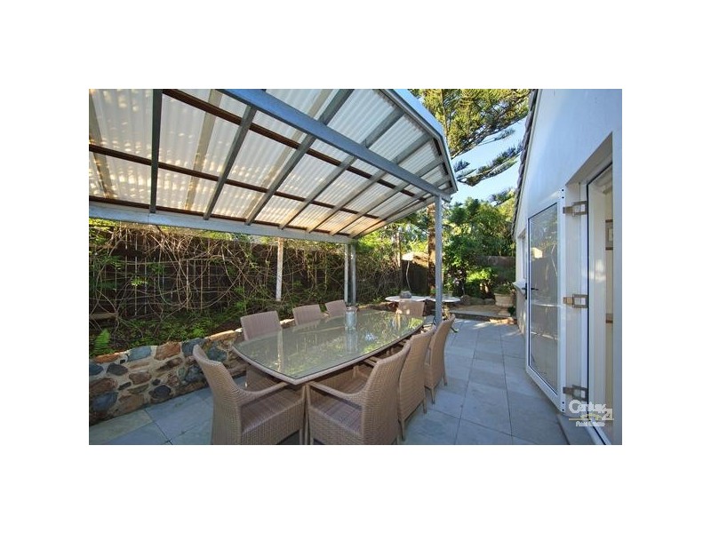 24 Oceania Crescent, Sunshine Beach QLD 4567