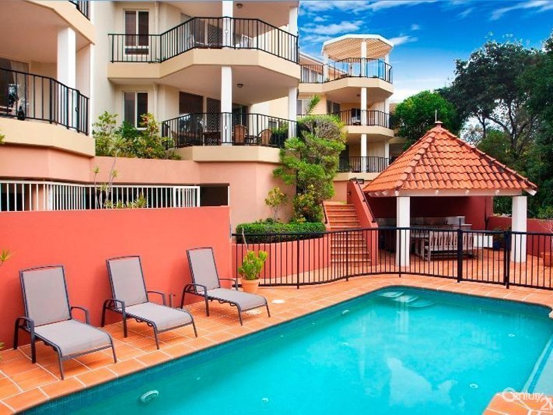 5/2 Park Crescent, Sunshine Beach QLD 4567