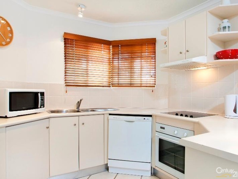 5/2 Park Crescent, Sunshine Beach QLD 4567