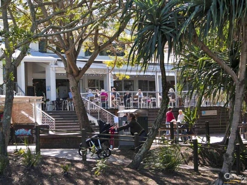 5/2 Park Crescent, Sunshine Beach QLD 4567